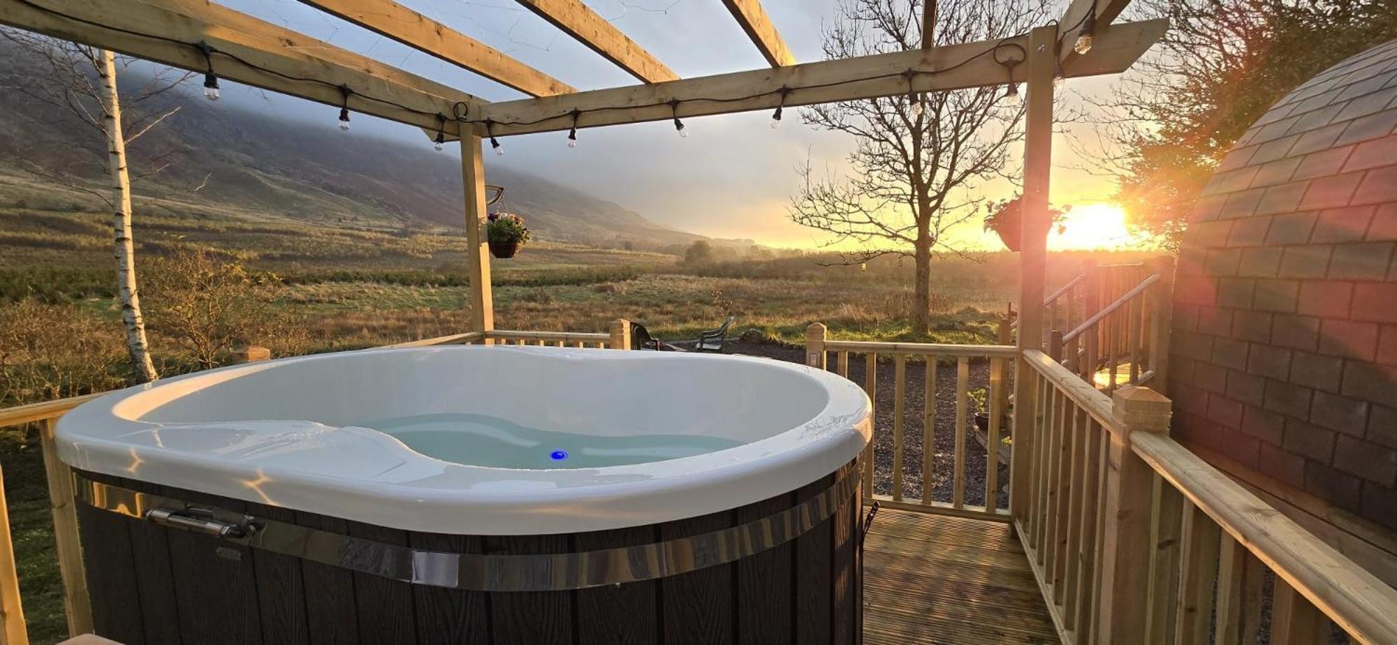 格拉斯哥 Campsie Luxury Pods With Hot Tub酒店 外观 照片